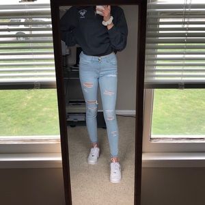 American Eagle light wash distressed jeggings